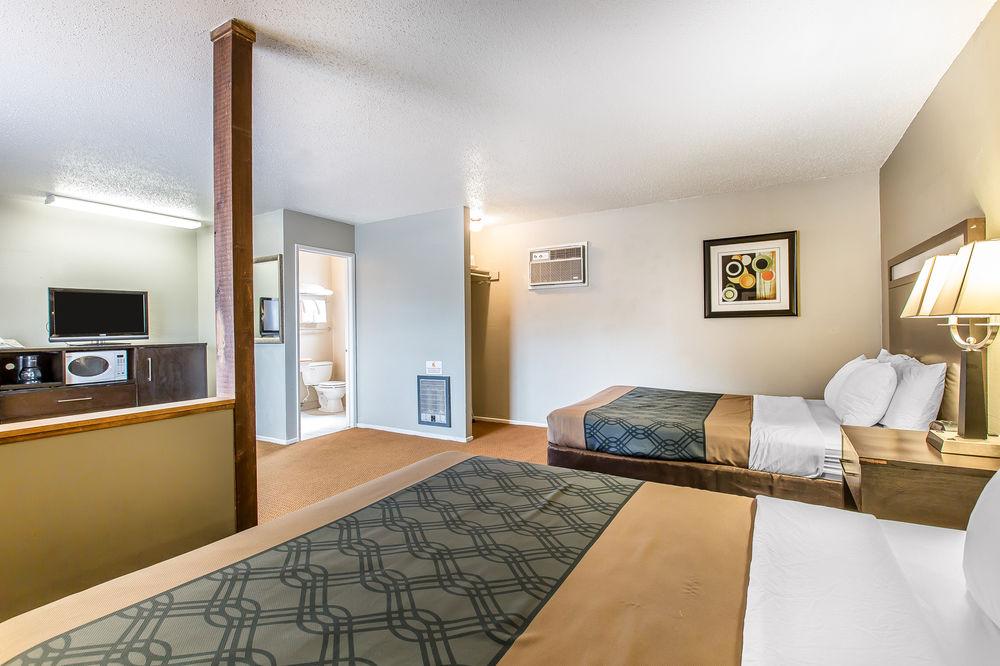 Econo Lodge Inn & Suites Yreka Exteriör bild