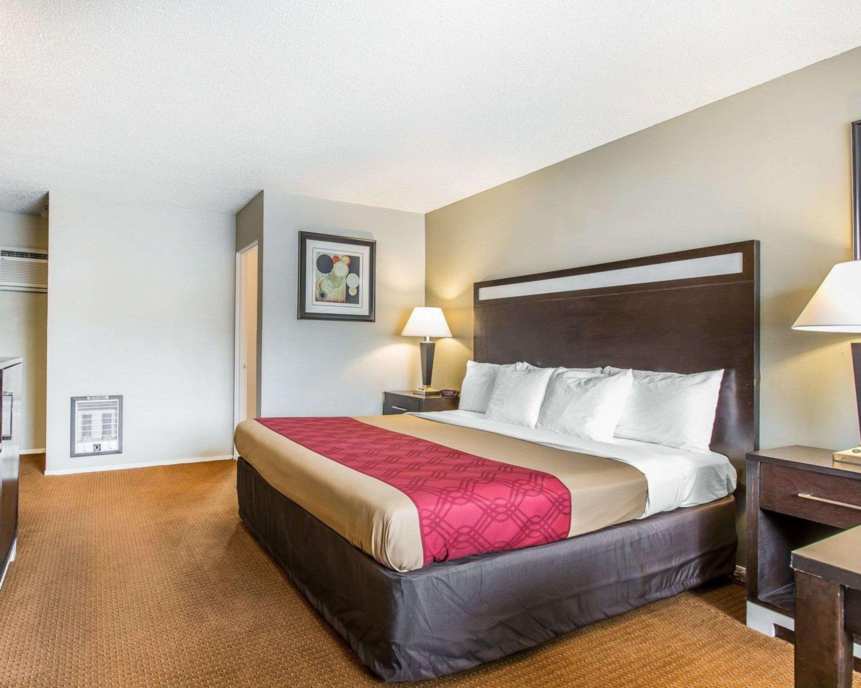 Econo Lodge Inn & Suites Yreka Exteriör bild