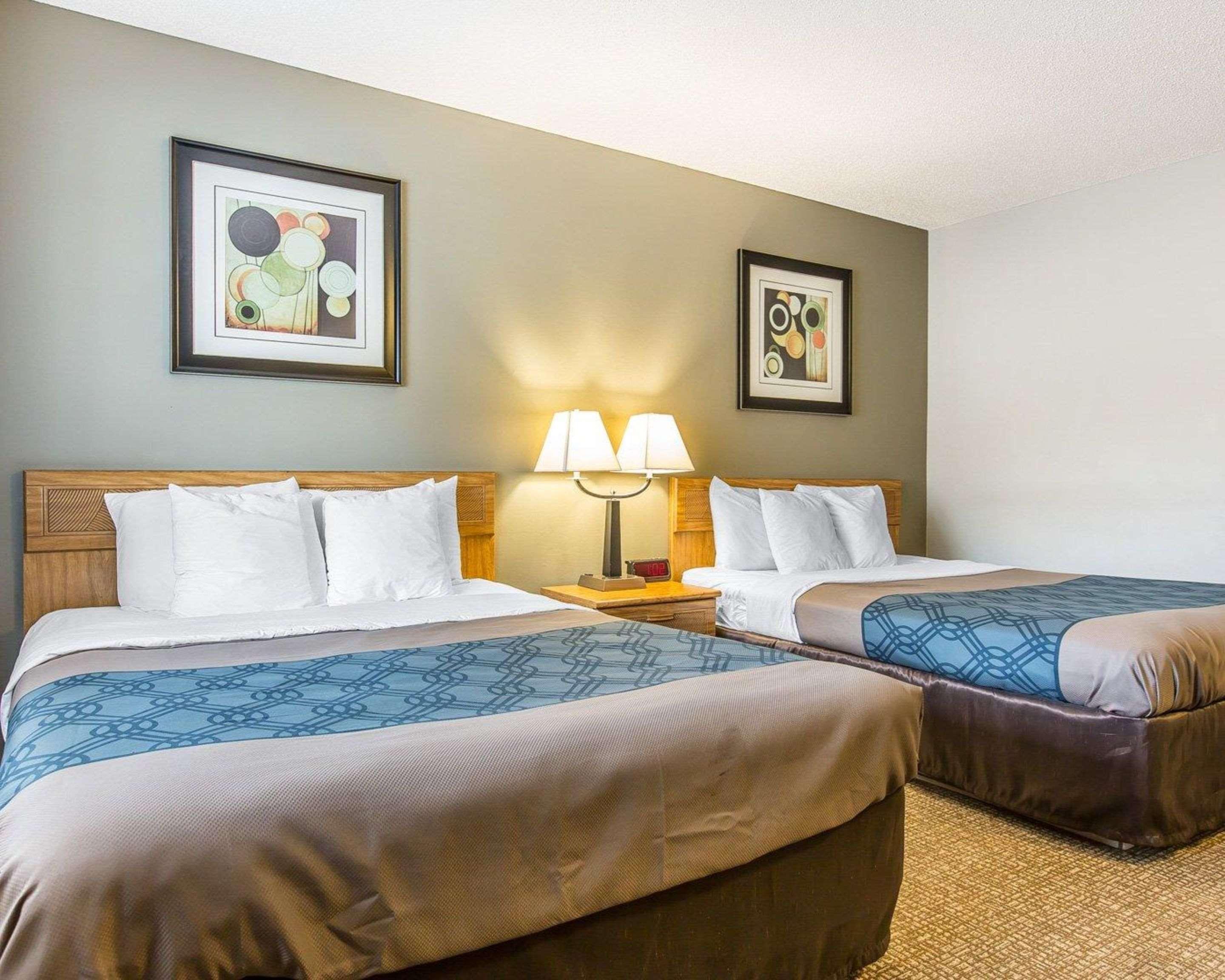 Econo Lodge Inn & Suites Yreka Exteriör bild