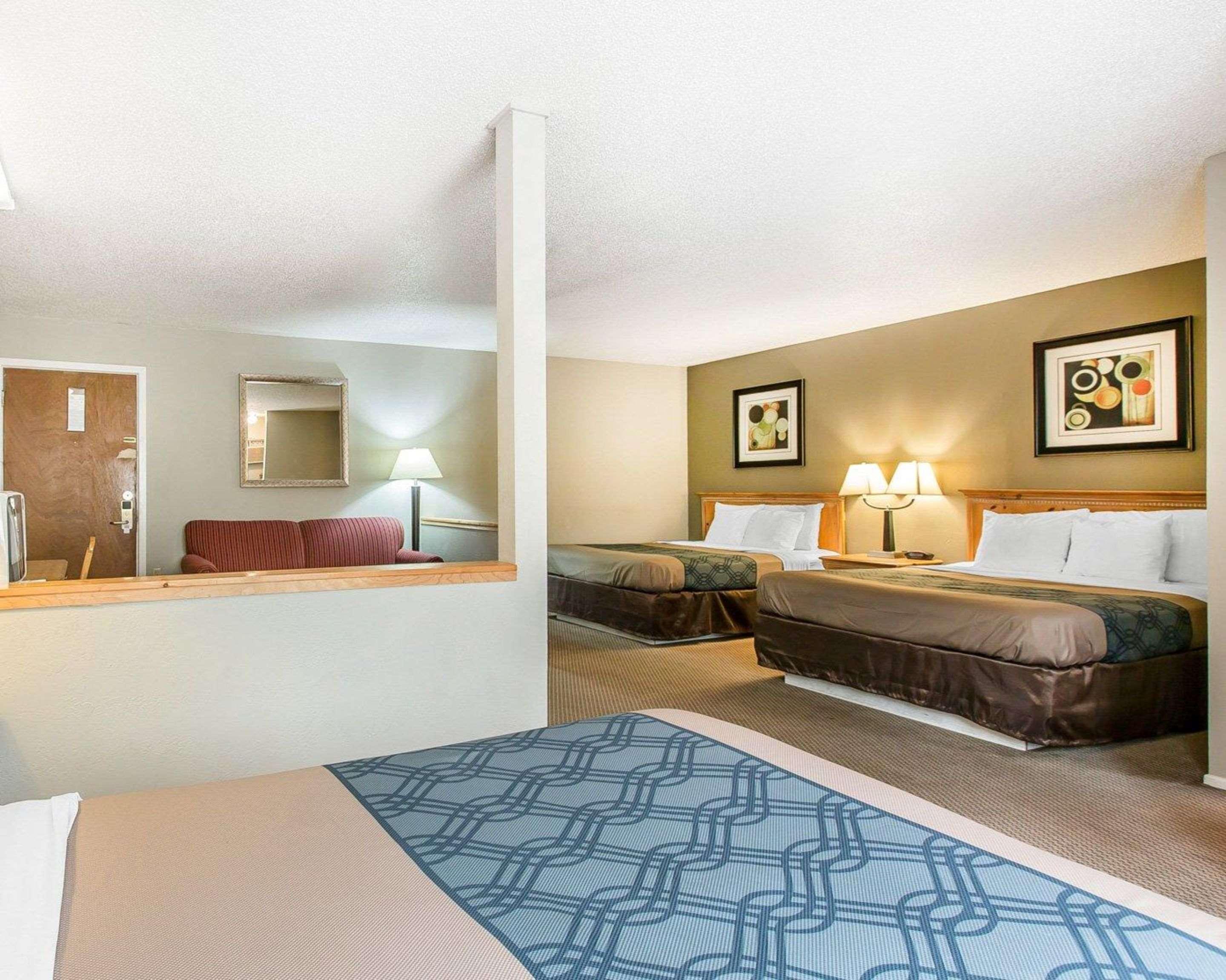 Econo Lodge Inn & Suites Yreka Exteriör bild