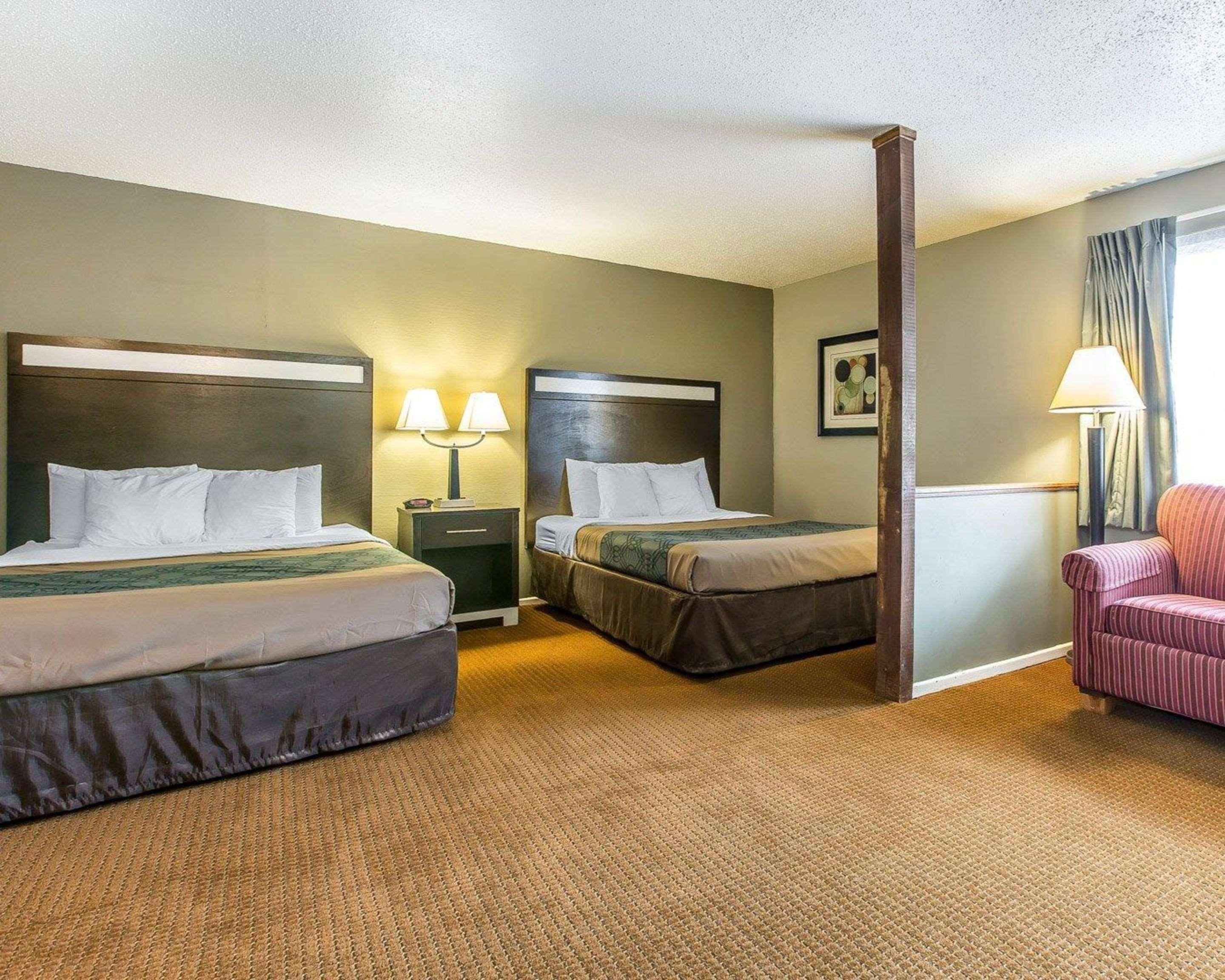 Econo Lodge Inn & Suites Yreka Exteriör bild
