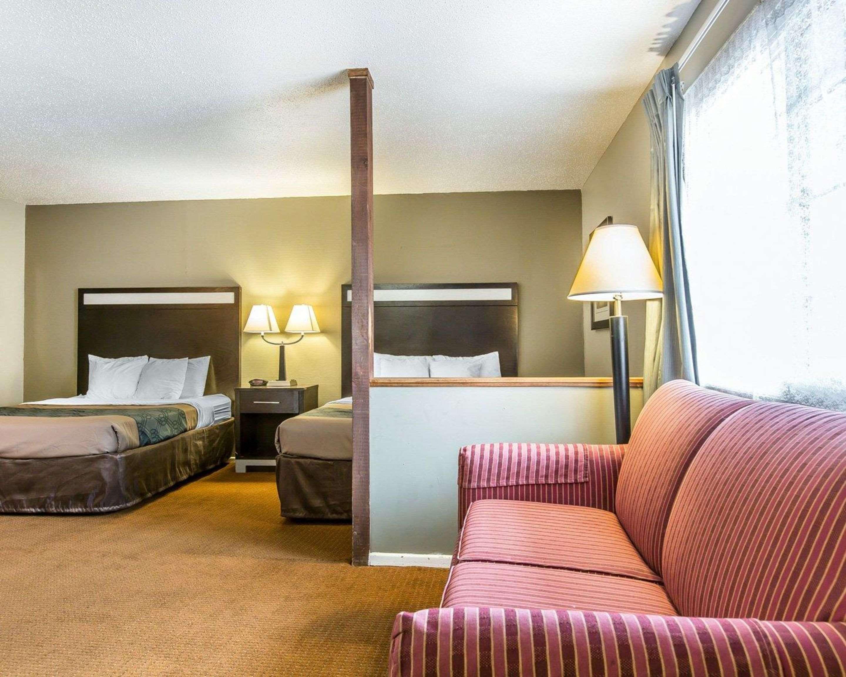 Econo Lodge Inn & Suites Yreka Exteriör bild