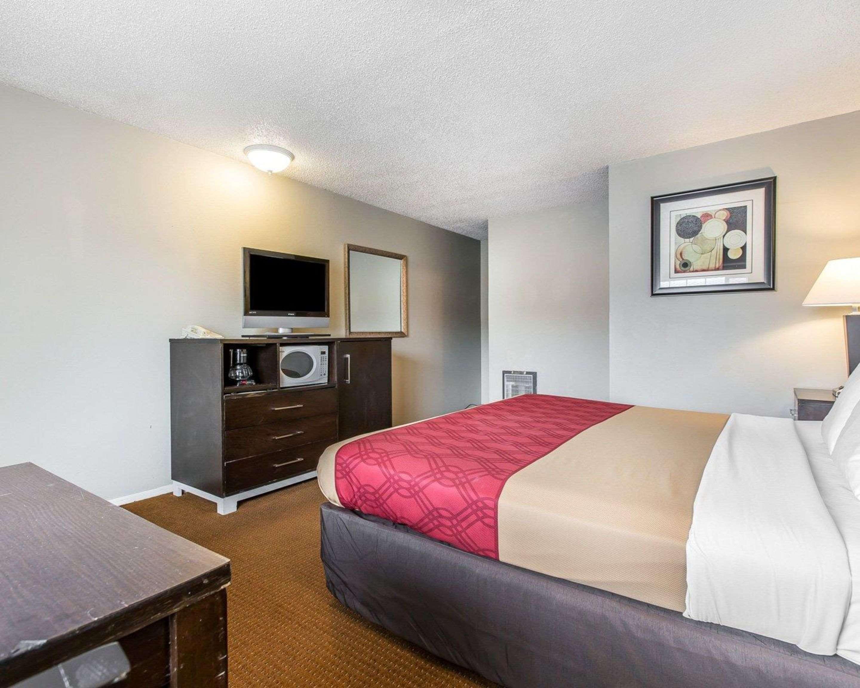 Econo Lodge Inn & Suites Yreka Exteriör bild