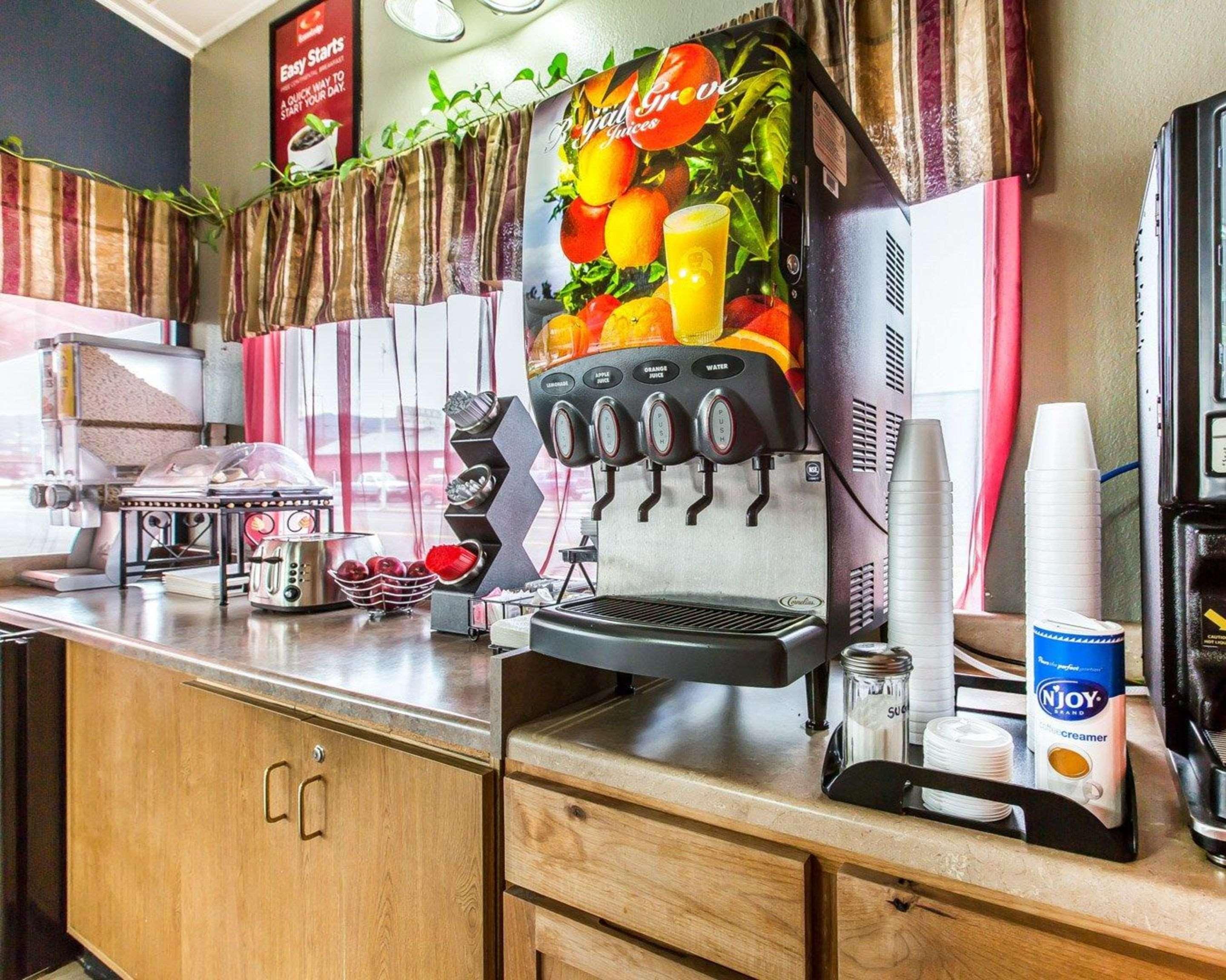 Econo Lodge Inn & Suites Yreka Exteriör bild