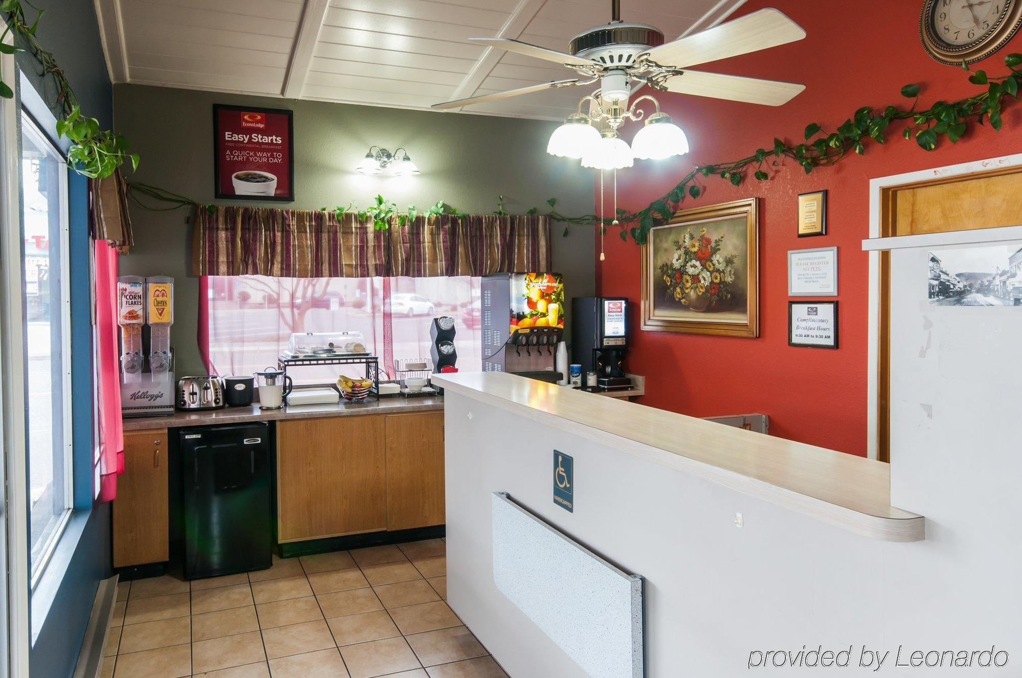 Econo Lodge Inn & Suites Yreka Exteriör bild