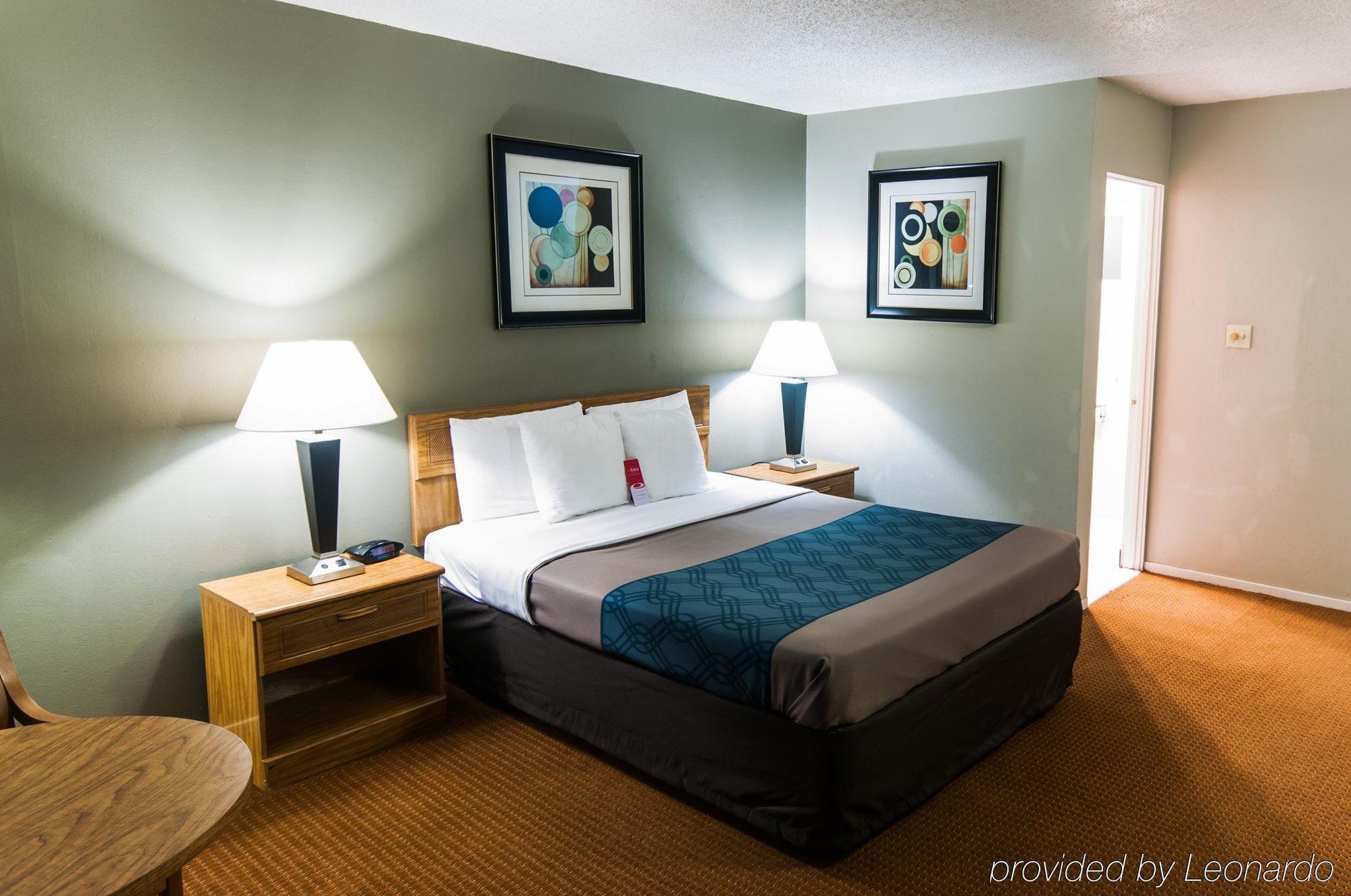 Econo Lodge Inn & Suites Yreka Exteriör bild
